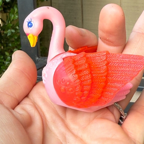 McDonald's 1996 Littlest Pet Shop Tonka Corp PINK SWAN Moveable Head & Wings - Picture 3 of 9